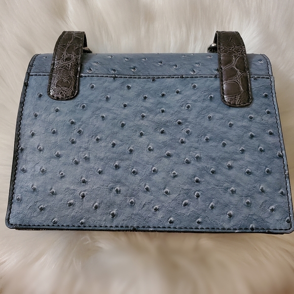 GUESS Purse Handbag Blue Gray Chain handle Faux Croc Logo Small Like New Logo G - Picture 3 of 11